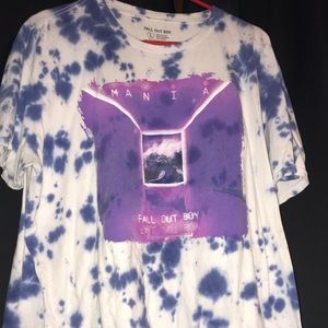 Fall out boy t shirt!